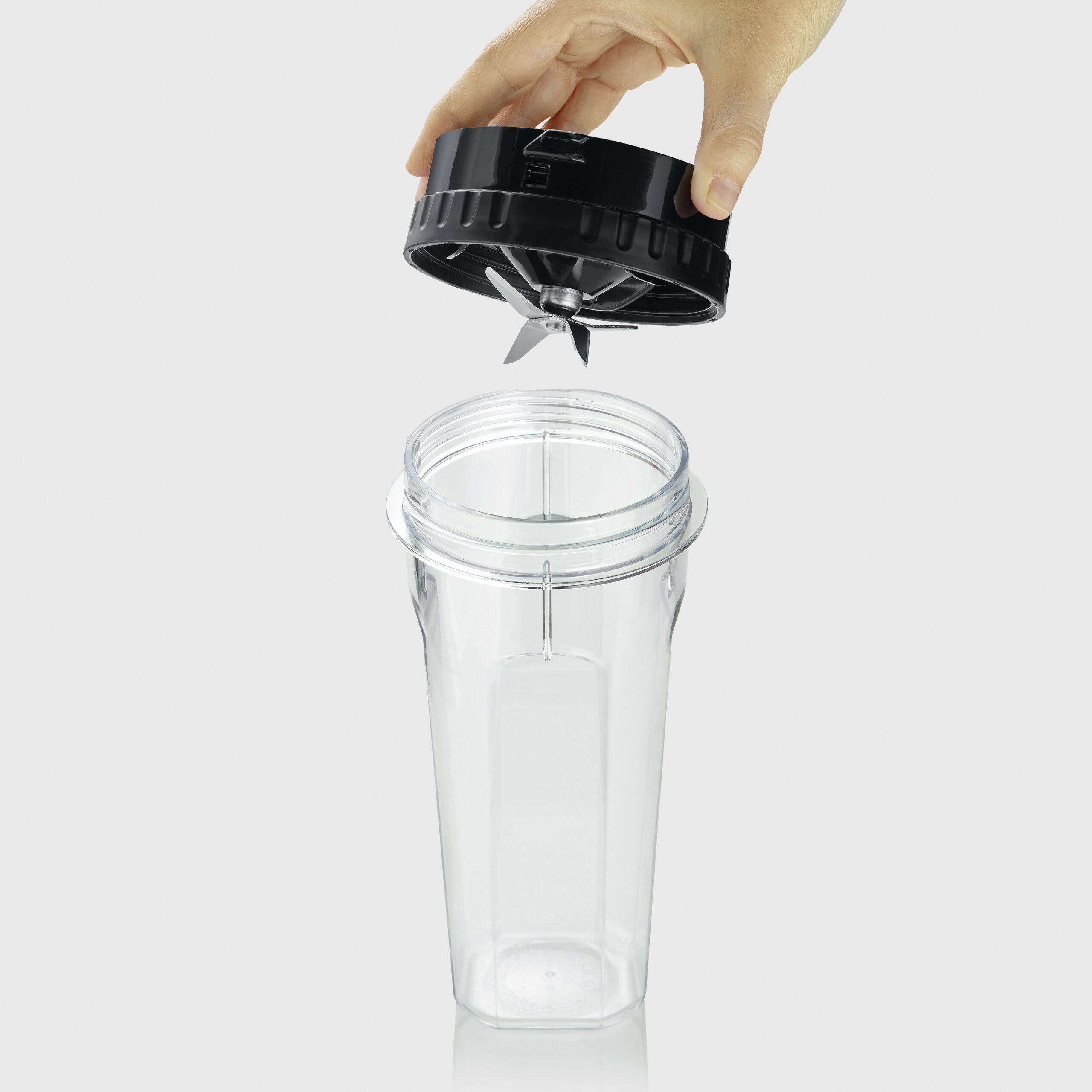 SEVERIN - Staafmixer, ca. 600 W, afneembare glazen mengkom van 1,5 liter, deksel met navulopening. Twee snelheden en pulsfunctie. - art. SM3724 - Afbeelding 2